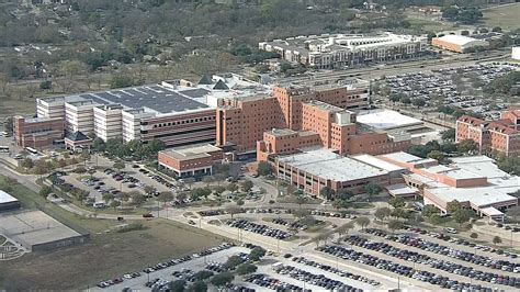 Manager says low staffing causing health risks at Dallas V.A. hospital ...