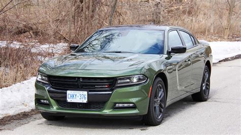 2019 Dodge Charger SXT AWD Review | AutoTrader.ca