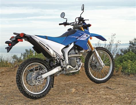 2013 Yamaha WR250R - Moto.ZombDrive.COM