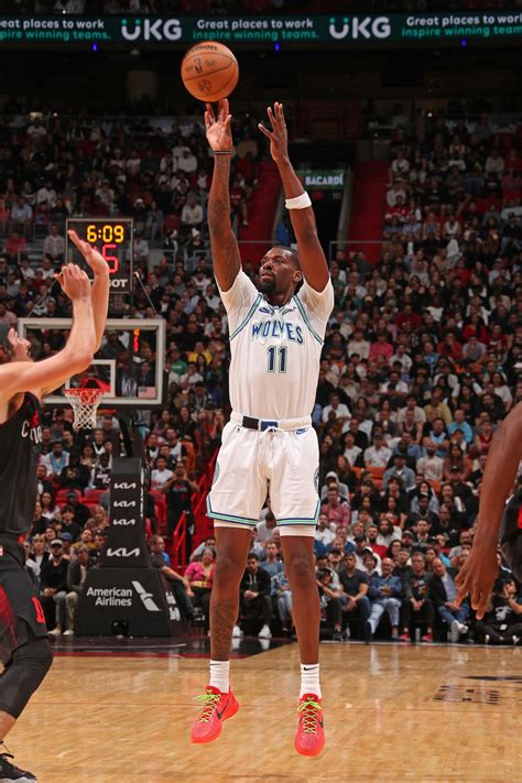 Wolves Pics: Wolves Defeat Heat | 12.18.23 Photo Gallery | NBA.com