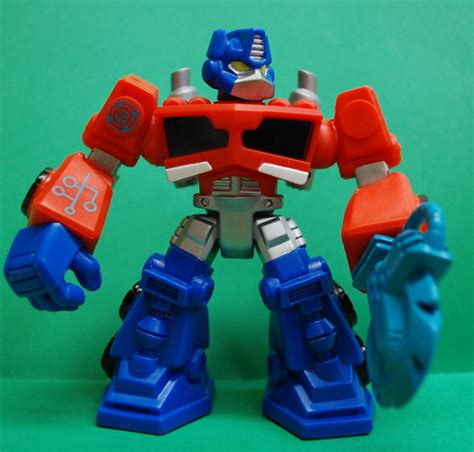 Toyriffic: Rescue Bots Optimus Prime