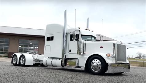 Full review of the Peterbilt 389! - Truck Lovers