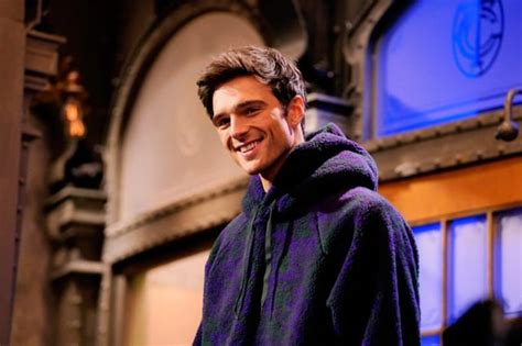 first picture of Jacob Elordi on SNL. he will host the January 20th ...