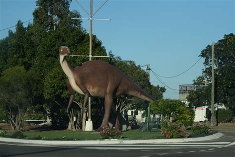 File:Hughenden-dinosaur-outback-queensland-australia.JPG - Wikimedia Commons