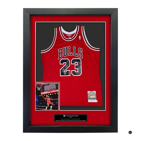 Michael Jordan Signed Chicago Bulls 1997-98 Away Jersey