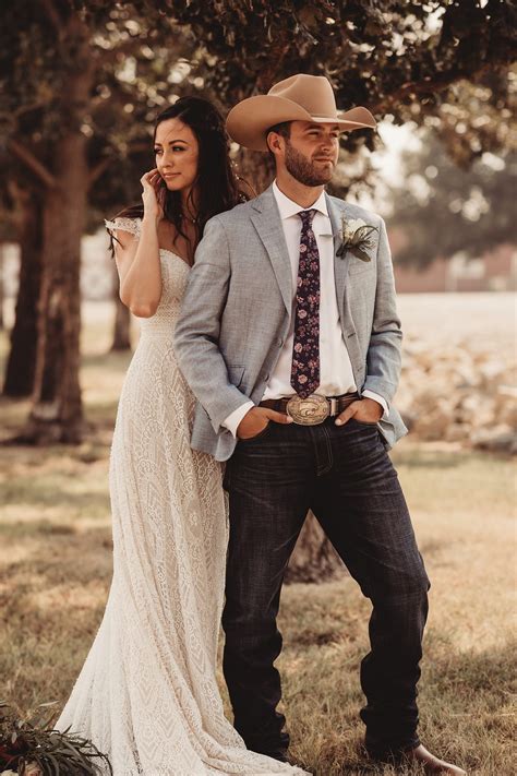 Modern Cowboy Styles | Western Weddings - Native Roaming Photography