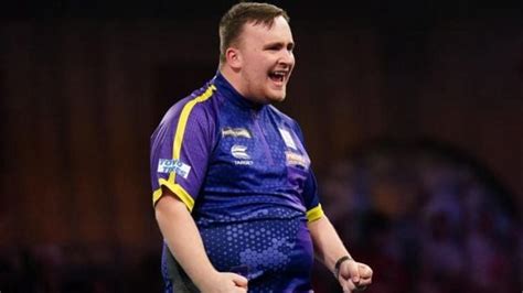 Luke Littler continues dream World Championship with victory over Andrew Gilding | Connaught ...