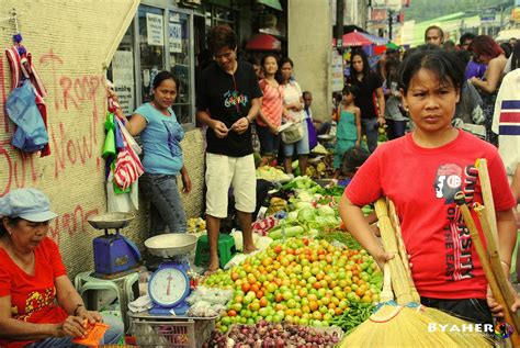 Byahero: Snapshots | Holiday rush in Daraga, Albay