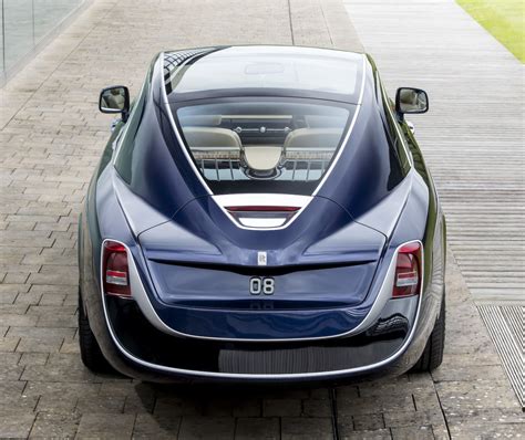 The $12 Million Bespoke Rolls-Royce 'Sweptail' Is a Bond-Worthy Nod to ...