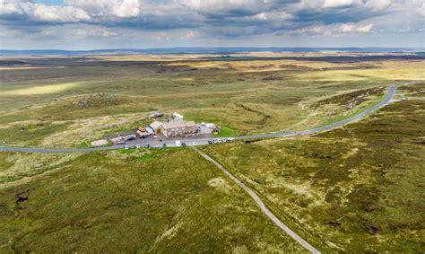 Tan Hill Inn, The Highest Pub in Britain | BaldHiker | Pub, Britain ...