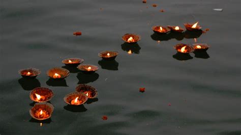 Dev Deepavali: When the river lights up | India.com