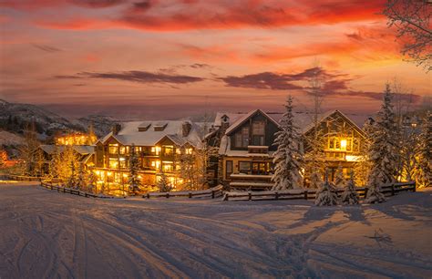 5 Top-Rated Ski Resort Accommodations - Ship Skis Blog