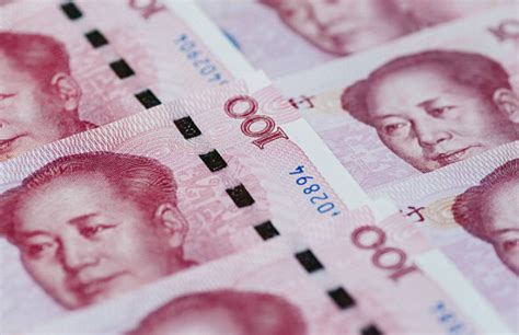 What a Gold-Backed Yuan and Cryptocurrencies May Mean for the Dollar | Mises Wire