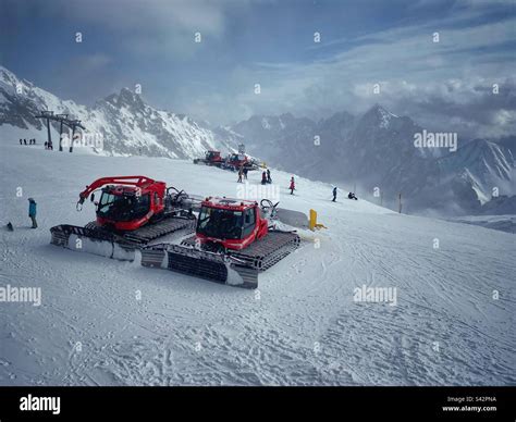 Snow groomers on top of Zugspitze glacier, the highest German mountain Stock Photo - Alamy