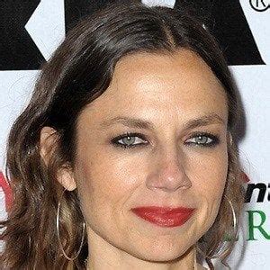 Justine Bateman - Age, Family, Bio | Famous Birthdays