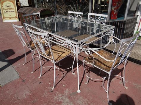 The Beauty And Versatility Of Vintage Wrought Iron Patio Furniture ...