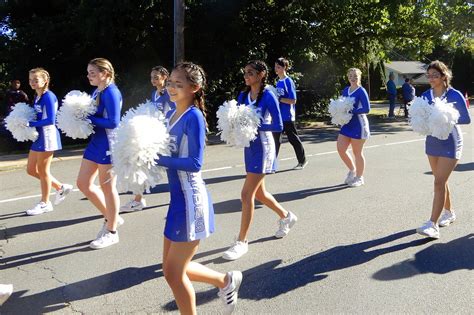 Fairfax High Celebrates Homecoming with Parade