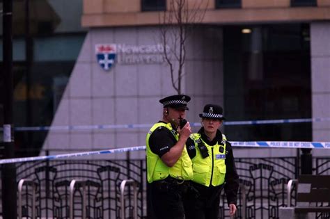 Army bomb disposal unit called to Newcastle University building - Mirror Online