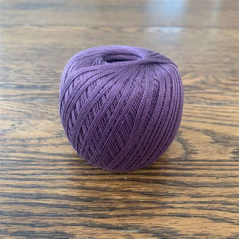 12 Yarn Ball Types and How to Knit with Them - Interweave