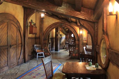 Bilbo Baggins Hobbit House Floor Plans : ì⃜¤í ´ëžœë“œ ì™€ì ´í† ëª¨ ë°⃜ë”§ë¶ˆ ë ™êµ´ & í⃜¸ë¹—íŠ¼ ...