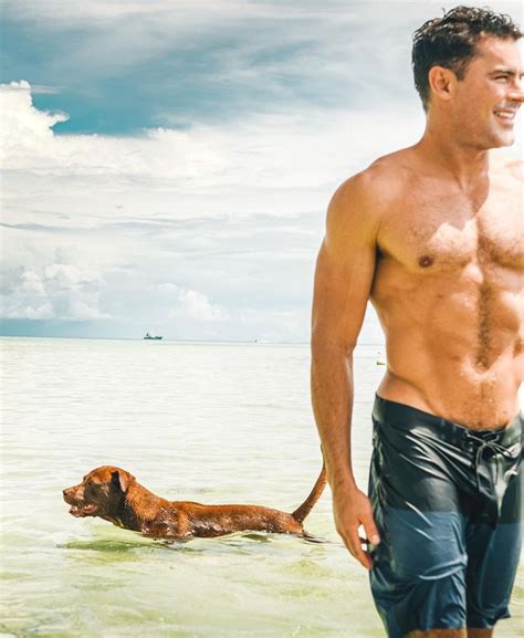 Zac Efron Celebrates 34th Birthday in Thailand with Shirtless Photo: 'Gettin Old Now' | Zac ...