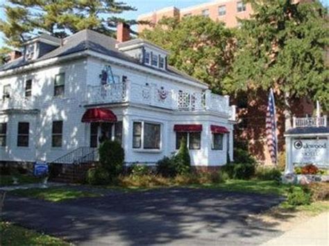 Oakwood Inn Town Motel - Prices & Reviews (Sanford, Maine) - TripAdvisor