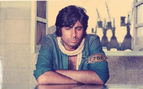 Amitabh Bachchan - Deewar | Did you know Amitabh Bachchan’s iconic look ...