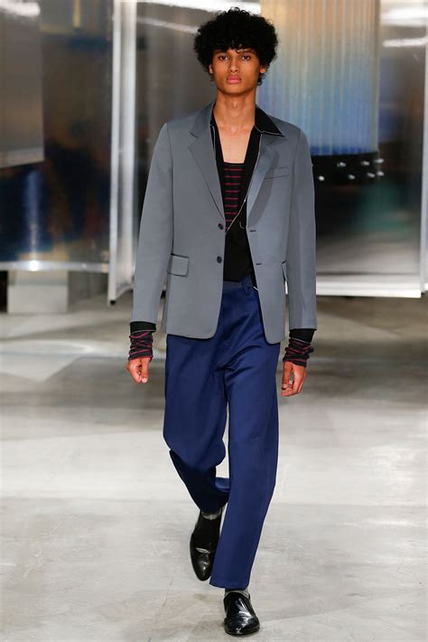 Prada Spring 2016 Menswear - Collection - Gallery - Style.com | Menswear, 2016 menswear, Milan ...