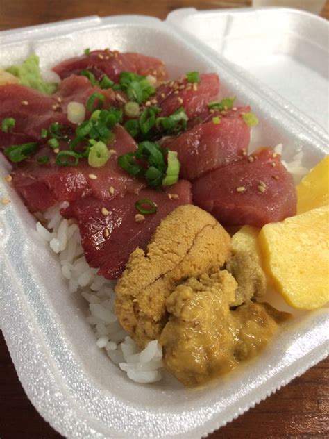 Maguro Brothers. Fresh poke made to order. Honolulu Hi, Oahu Hawaii, Tsukiji, Hawaiian Food ...