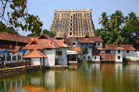 Pin by Satish Nair on Kerala Architecture | Padmanabhaswamy temple, Kerala architecture, Kerala