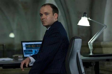 New Skyfall set photos and images | Skyfall, Rory kinnear, Photo