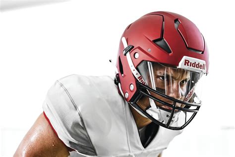 Riddell's Axiom could be breakthrough helmet for football