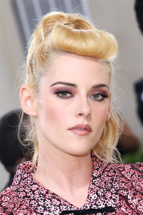 Kristen Stewart Experiments With a New ’50s Fringe for the Met Gala 2021 | Vogue