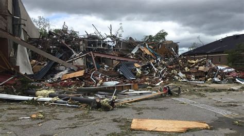 Chattanooga tornado had winds of 145 mph as deadly storms damage 150 structures in Tennessee ...