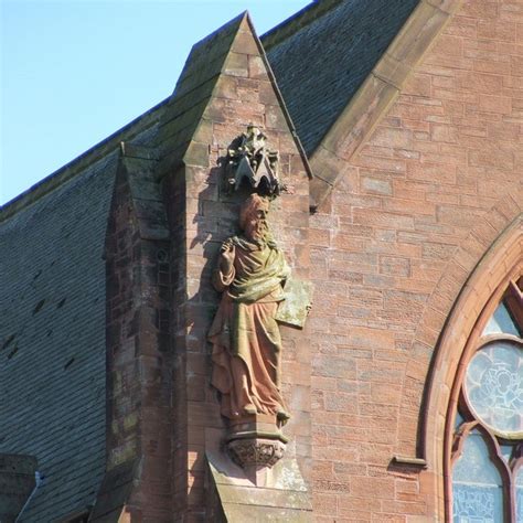 Statue of Moses with horns © Lairich Rig cc-by-sa/2.0 :: Geograph Britain and Ireland