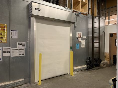 Walk-In Freezer Doors | RollSeal Doors