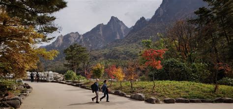 Seoraksan National Park : South Korea | Visions of Travel