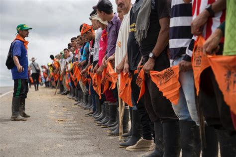 Over 180 Colombian organizations to take part in massive national strike on April 25 : Peoples ...