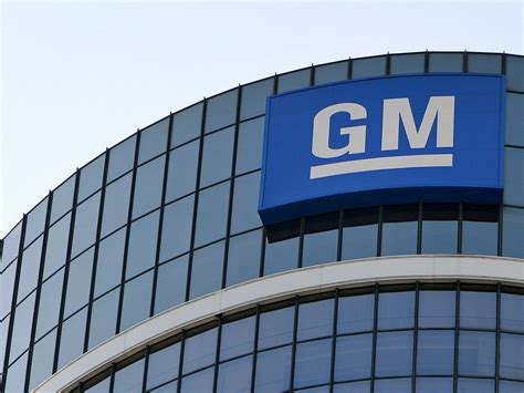 General Motors shares gain for the first time in four sessions on Wednesday, company to pay $1 ...