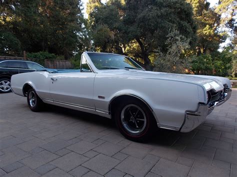 1967 Oldsmobile Cutlass Supreme 442 Convertible