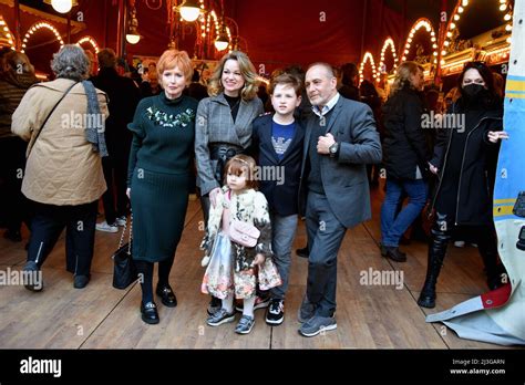 Cologne, Germany. 07th Apr, 2022. Actor Erdogan Atalay with his family ...