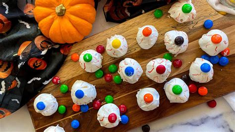 Halloween Candy Eyeballs Recipe