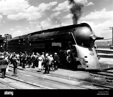 Streamliner hi-res stock photography and images - Alamy