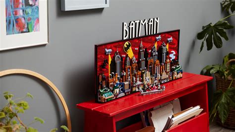 LEGO Batman: The Animated Series Gotham City (76271): A 3D “Portrait ...