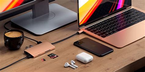 20+ Best Apple Macbook & Macbook Pro Accessories to Buy in 2021
