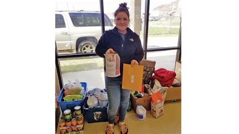 Donations dropped off at animal shelter - The Tribune | The Tribune