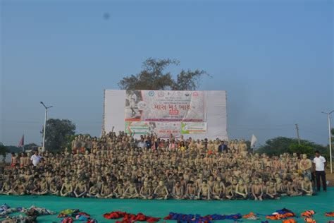 MAXIMUM NUMBER OF PEOPLE HAVING MUD BATH TOGETHER – Asia Book of Records