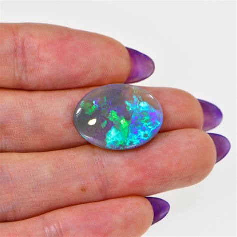 Green Blue Flash Dark Opal 5.65 ct - Opal Galaxy