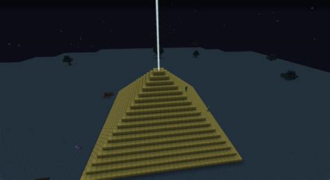 Golden Beacon Pyramid Minecraft Map