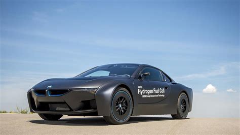 BMW announces new method to compress hydrogen that significantly increases fuel cell car range